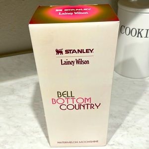 Brand new Stanley limited edition Lainey Wilson Watermelon Moonshine